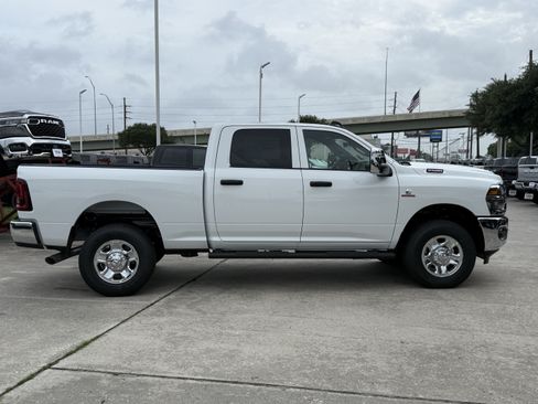 New 2026 RAM 2500 Tradesman AWD/4WD image 3