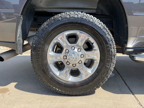 Used 2022 RAM 2500 Big Horn w/ Towing Technology Group B AWD/4WD image 9