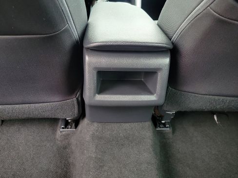 Used 2021 Toyota Camry LE image 14