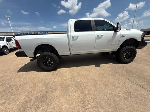 Used 2024 RAM 2500 Laramie AWD/4WD image 8