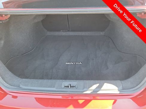 Used 2024 Nissan Sentra SV FWD image 25