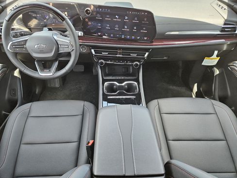 New 2026 Chevrolet Traverse Z71 w/ Enhanced Driving Package AWD/4WD image 18