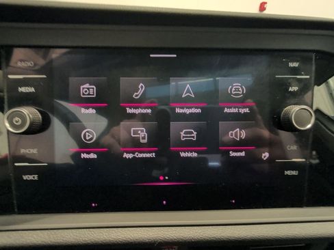 Used 2021 Volkswagen Jetta SEL Premium image 21