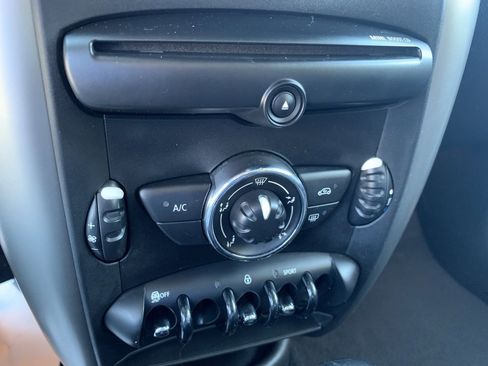 Used 2014 MINI Cooper Countryman image 18