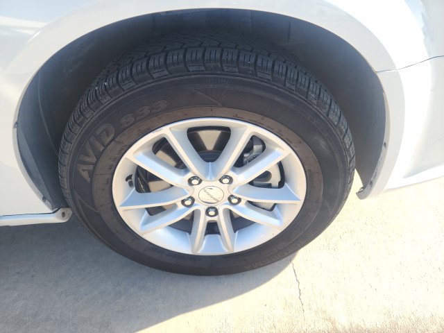 Used 2013 Dodge Grand Caravan SXT FWD image 6