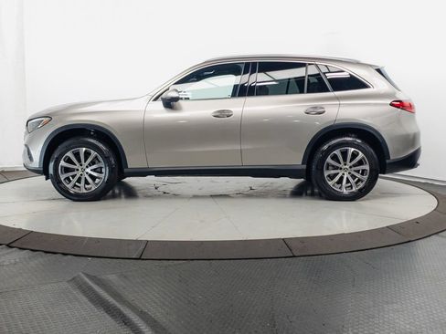 Certified 2023 Mercedes-Benz GLC 300 4MATIC image 4