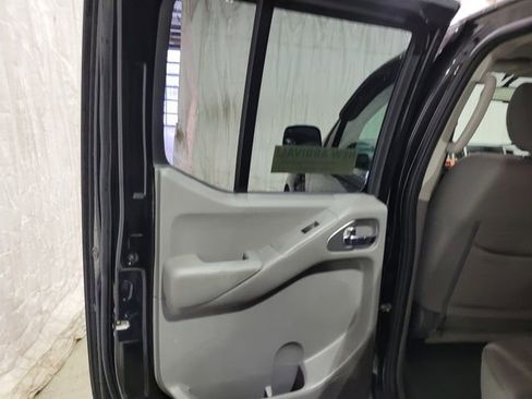 Used 2019 Nissan Frontier SV image 43