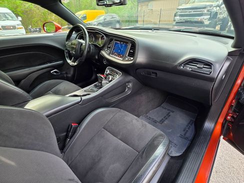 Used 2020 Dodge Challenger GT w/ Plus Package RWD image 29