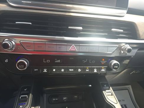 Used 2021 Kia Telluride SX w/ SX Prestige Package AWD/4WD image 17