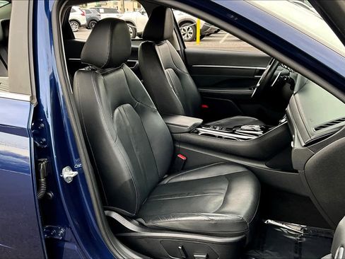 Used 2020 Hyundai Sonata Limited w/ Cargo Package FWD image 9