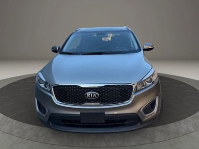 Used 2016 Kia Sorento LX w/ LX Convenience Package
