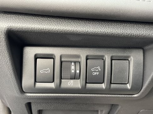 Certified 2025 Subaru Outback Touring w/ Tech Package 3 image 28