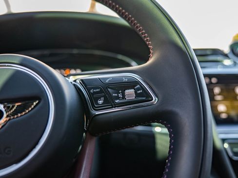 Used 2023 Bentley Bentayga Speed image 9