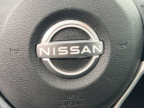 Used 2024 Nissan Kicks SR w/ SR Premium Package FWD image 12