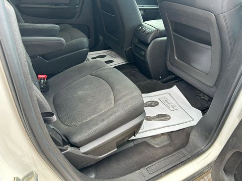 Used 2011 Chevrolet Traverse LT w/ Personal Connectivity Package image 11