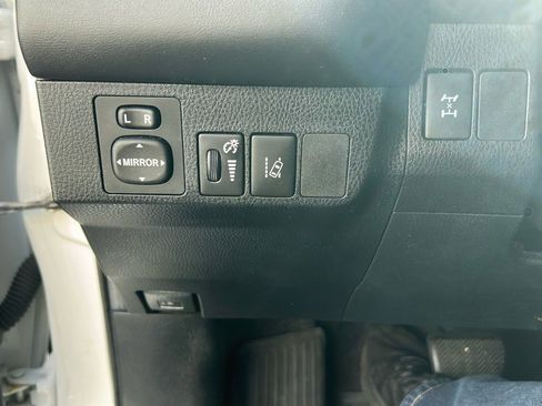 Used 2017 Toyota RAV4 XLE image 16