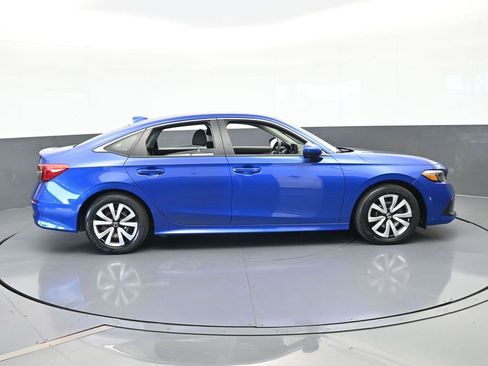 Used 2023 Honda Civic LX image 7