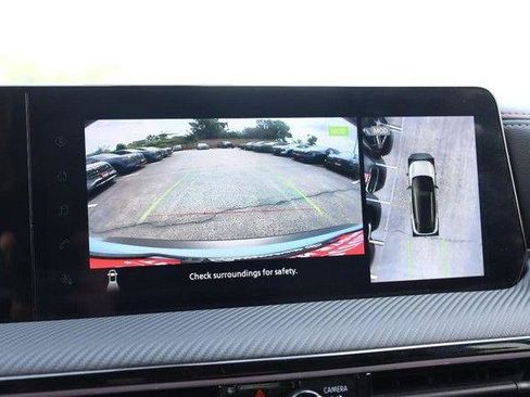 Used 2025 Nissan Kicks SR AWD/4WD image 12