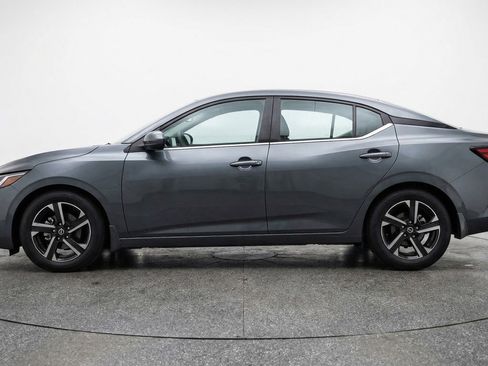 Used 2025 Nissan Sentra SV FWD image 4