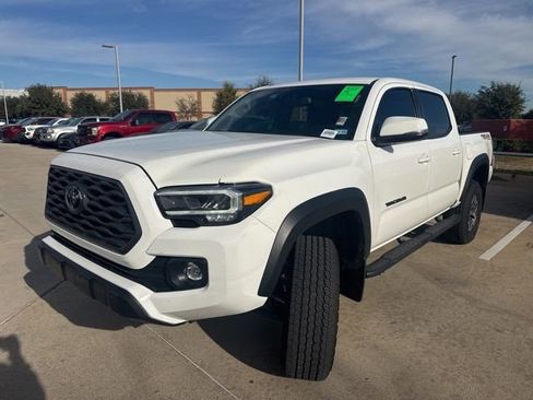 Certified 2023 Toyota Tacoma TRD Off-Road image 6