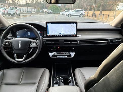 Used 2023 Lincoln Corsair FWD image 17