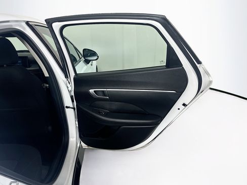Used 2025 Hyundai Sonata SEL FWD image 31