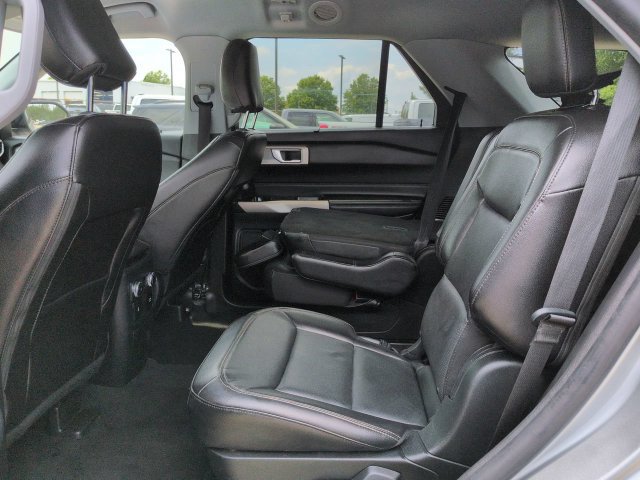 Certified 2022 Ford Explorer Limited w/ Equipment Group 301A RWD image 14