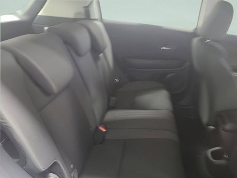 Used 2019 Honda HR-V LX image 16