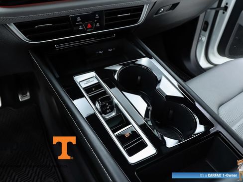 Used 2024 Volkswagen Atlas Cross Sport SEL R-Line AWD/4WD image 63