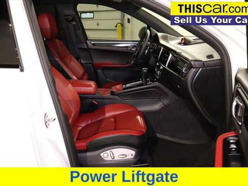 Used 2025 Porsche Macan Turbo AWD/4WD image 28