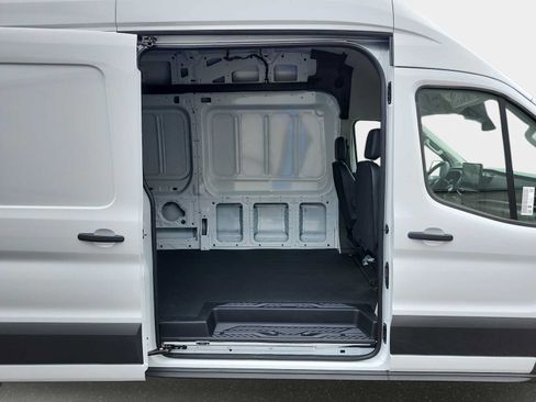 New 2026 Ford Transit 250 148 High Roof AWD image 15