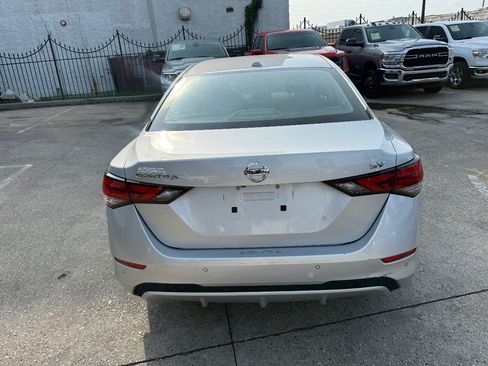 Used 2020 Nissan Sentra SV w/ Trunk Package FWD image 4
