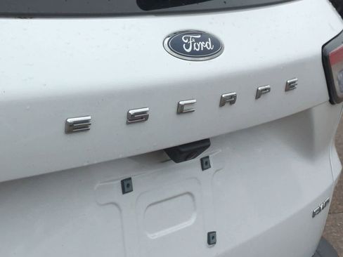 Used 2021 Ford Escape SE w/ Convenience Package image 13