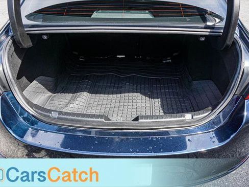 Used 2019 MAZDA MAZDA3 Sedan FWD image 37
