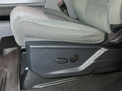 Certified 2024 Ford F250 XLT w/ FX4 Off-Road Package image 16
