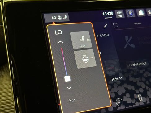 Used 2023 Jeep Grand Cherokee L Laredo image 28