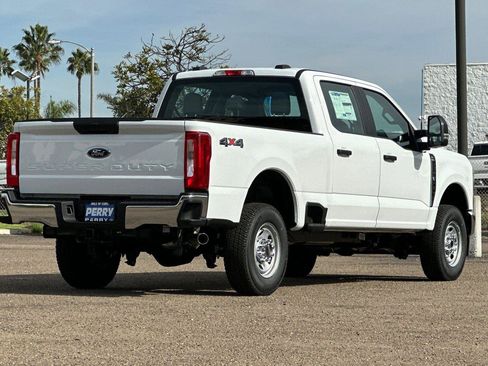 New 2026 Ford F250 XL w/ XL Chrome Package image 4