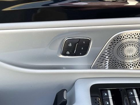 New 2026 Lincoln Nautilus Reserve AWD/4WD image 19