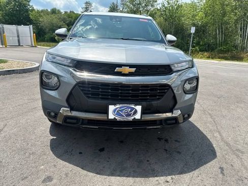 Used 2023 Chevrolet TrailBlazer ACTIV w/ Sun and Liftgate Package AWD/4WD image 7