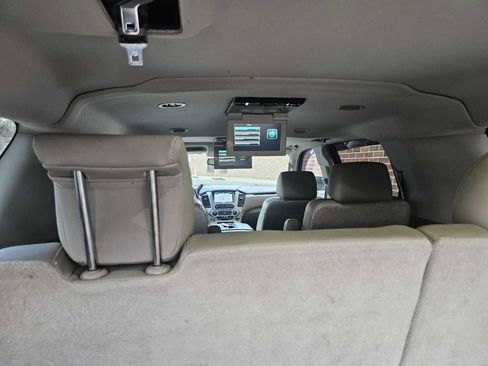 Used 2018 GMC Yukon XL SLT w/ Premium Edition image 14