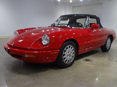 Used 1991 Alfa Romeo Spider Veloce RWD image 3
