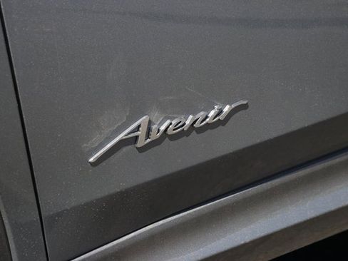 New 2025 Buick Envista Avenir image 8