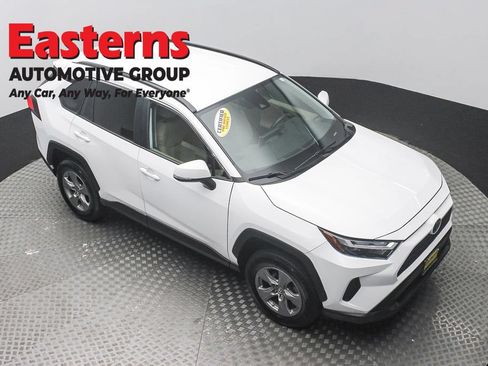 Used 2023 Toyota RAV4 LE AWD/4WD image 3
