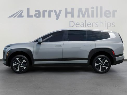 New 2026 Hyundai Ioniq 9 SE image 3