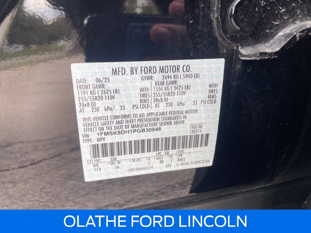 Used 2023 Ford Explorer XLT w/ Equipment Group 202A AWD/4WD image 18