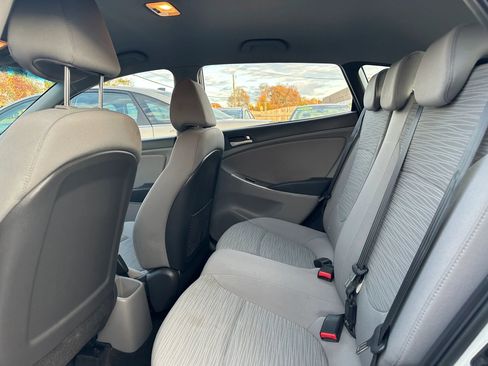 Used 2015 Hyundai Accent GS image 12