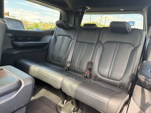 Used 2023 Jeep Grand Wagoneer Series II AWD/4WD image 29