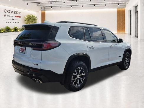Used 2026 GMC Acadia AT4 w/ Luxury Package AWD/4WD image 12