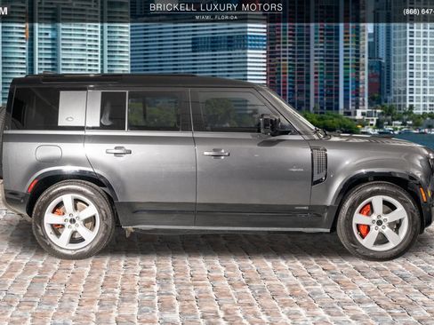 Used 2024 Land Rover Defender 110 X AWD/4WD image 12