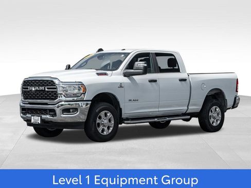 Used 2024 RAM 2500 Big Horn AWD/4WD image 3